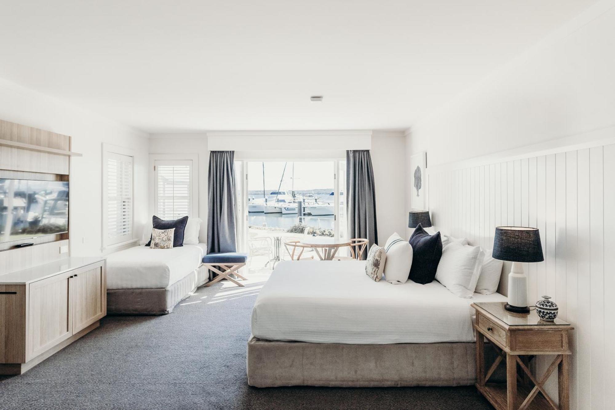 Hotel Anchorage Port Stephens Corlette Exterior foto