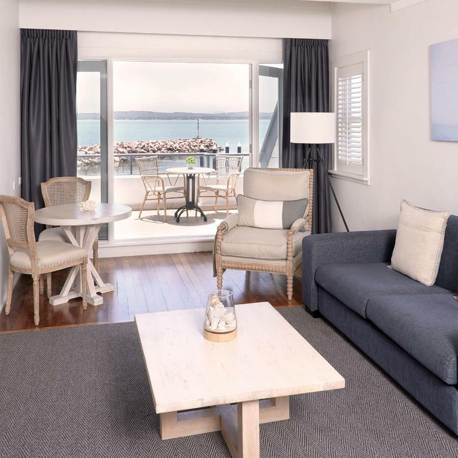 Hotel Anchorage Port Stephens Corlette Exterior foto
